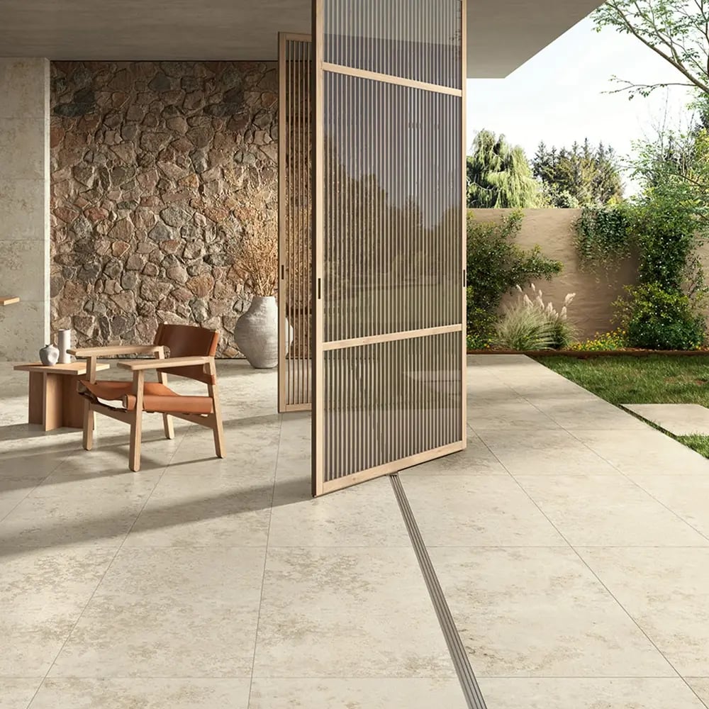 Giura Fossil Crema 3D Terrastegels Buitentegels