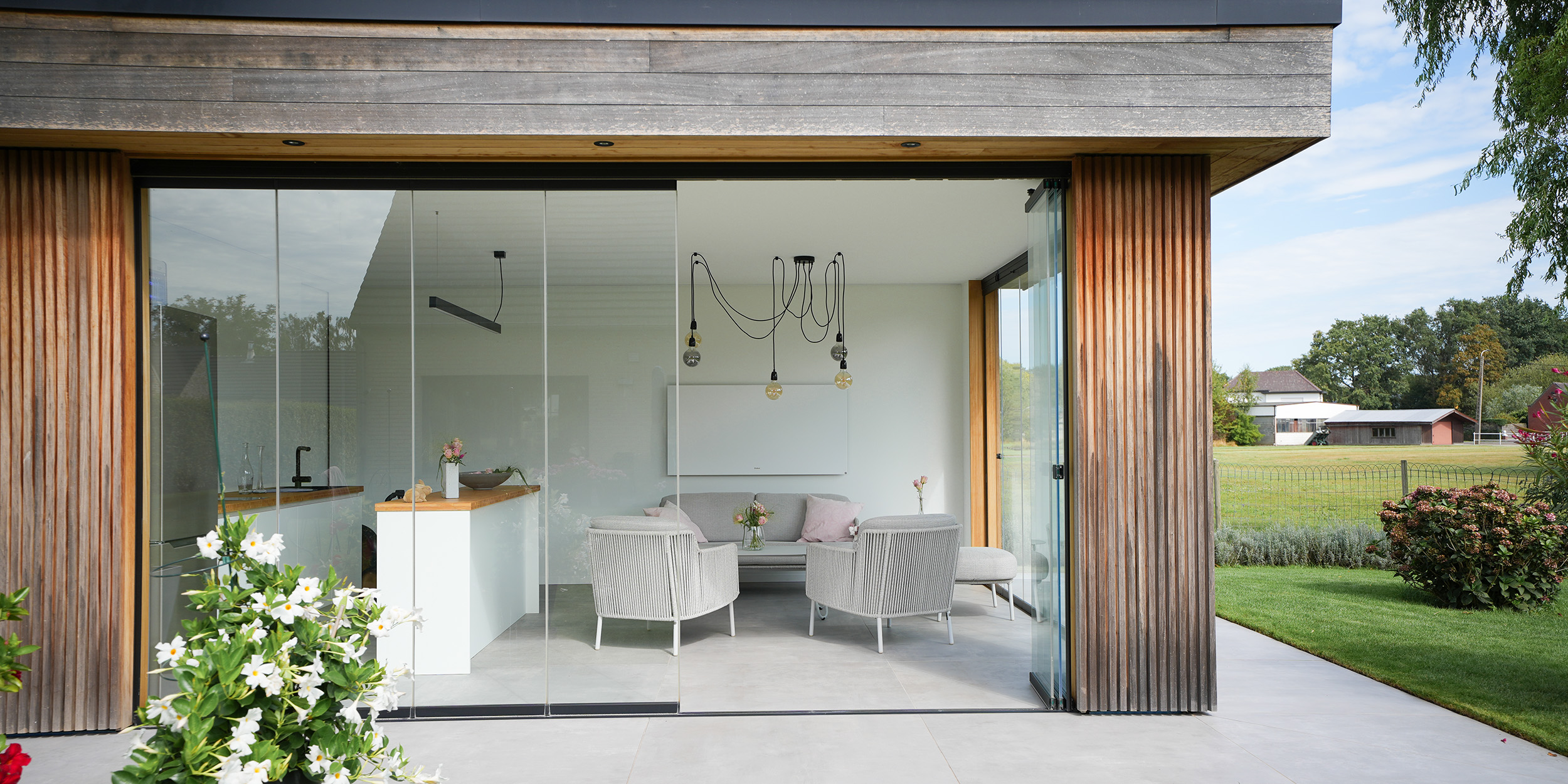 Impulse Grey Keramische Terrastegels Bijgebouw 2