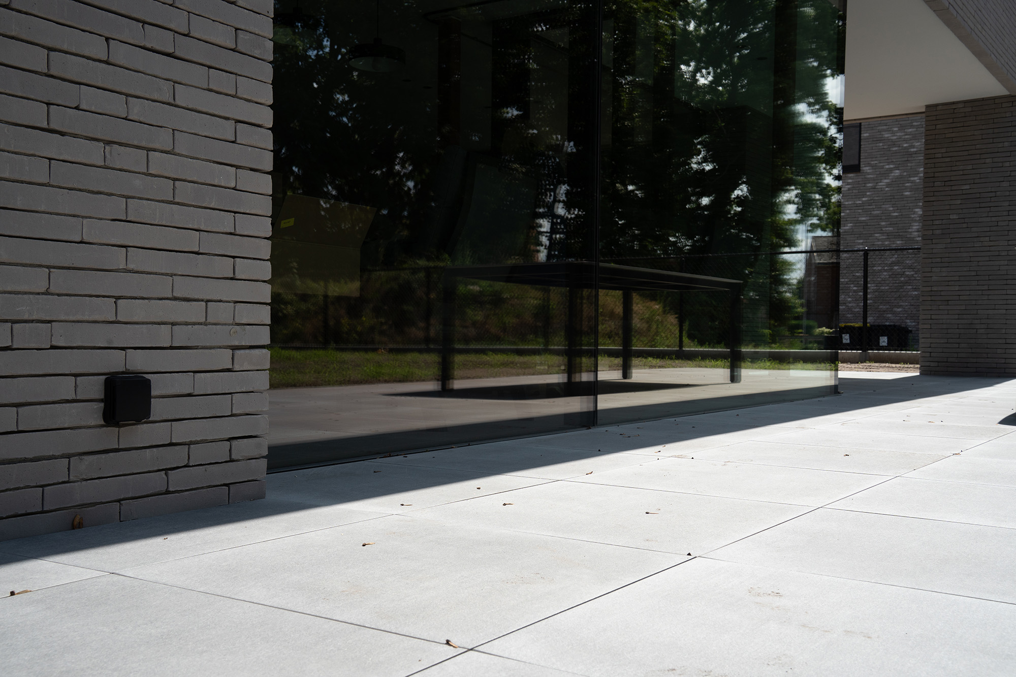 Revel Dark Grey Keramische Terrastegels