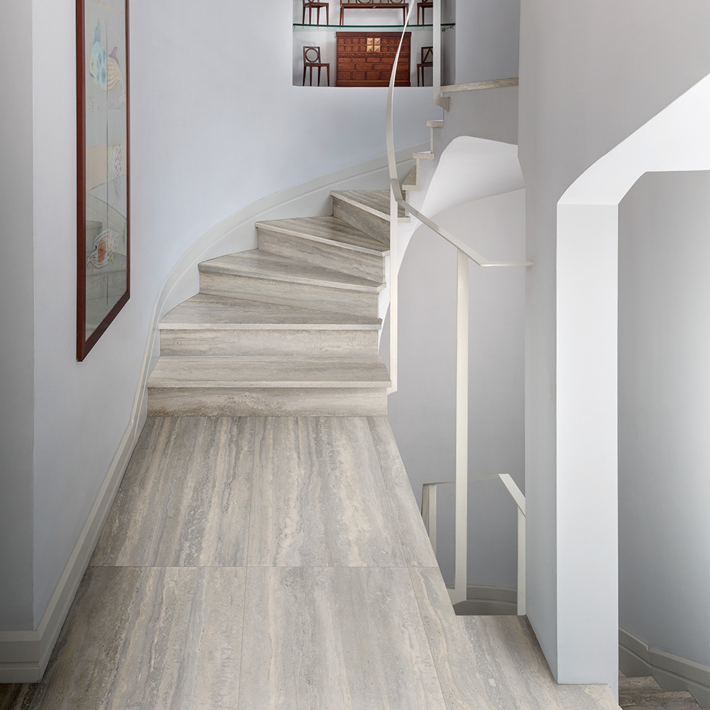 Travel Silver Traphal